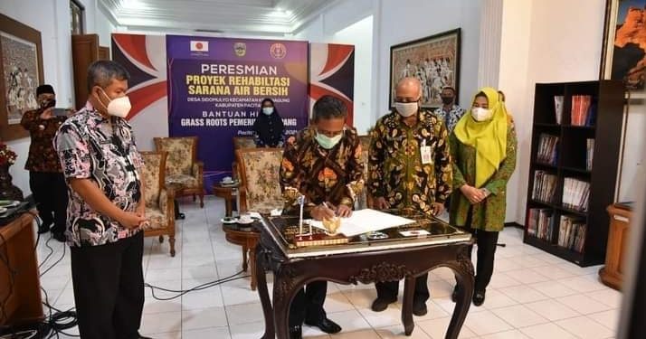 4435 Warga Pacitan  Mulai Sekarang Murah Air