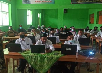 Tingkatkan SDM, Guru Ma’arif di Pacitan Ikuti Workshop Pembelajaran Berbasis Multimedia