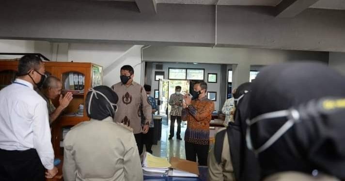 Hari Pertama Kerja, Mas Bupati Pacitan Tancap Gas Sidak OPD