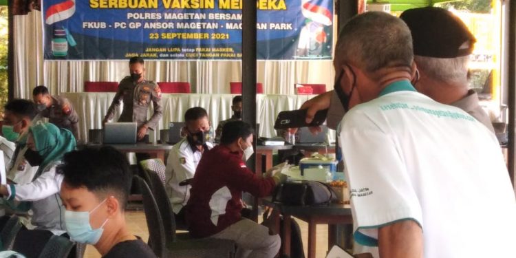 Gandeng Kepolisian, PC GP Ansor Magetan Gelar Vaksinasi 3.000 Dosis