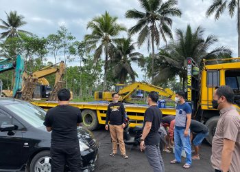 Polda Jatim Turunkan 14 Alat Berat untuk Bantu Evakuasi Korban