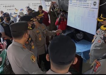 Kapolda Jatim Meninjau Posko DVI di RS Bhayangkara Tirta Yatra Lumajang