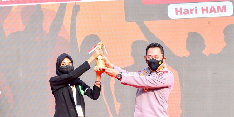 Gelar Lomba Orasi, Kapolri: Mari Ciptakan Alam Demokrasi yang Lebih Baik