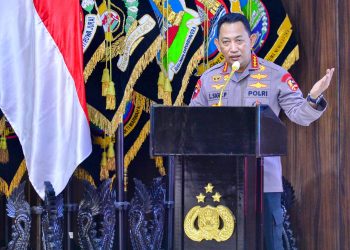 Kapolri Bicara Wujudkan SDM Unggul di Acara Bantuan Pendidikan Putra-Putri Polri