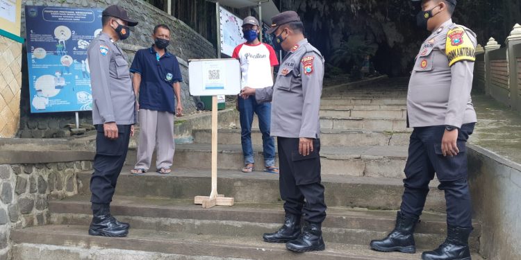 Sambut Wisatawan Polsek Punung Cek Sejumlah Objek Wisata