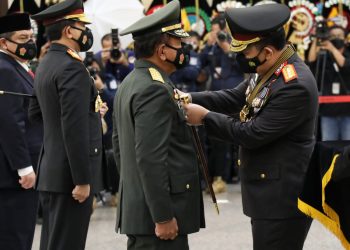 Sematkan Bintang Bhayangkara Pratama, Kapolri Komitmen Terus Lakukan Pembenahan Organisasi dan Pelayanan