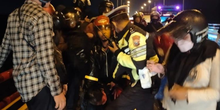 Aksi Heroik Anggota Polres Kediri Kota Selamatkan Mahasiswi Dari Percobaan Bunuh Diri