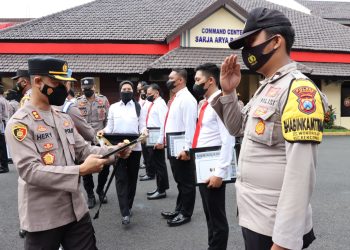 Kapolres Jember Berikan Reward dan Punishment Kepada Anggota Polres dan Polsek Jajaran