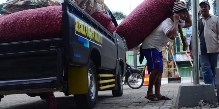 Gibran Undang Puan Resmikan Pasar Legi