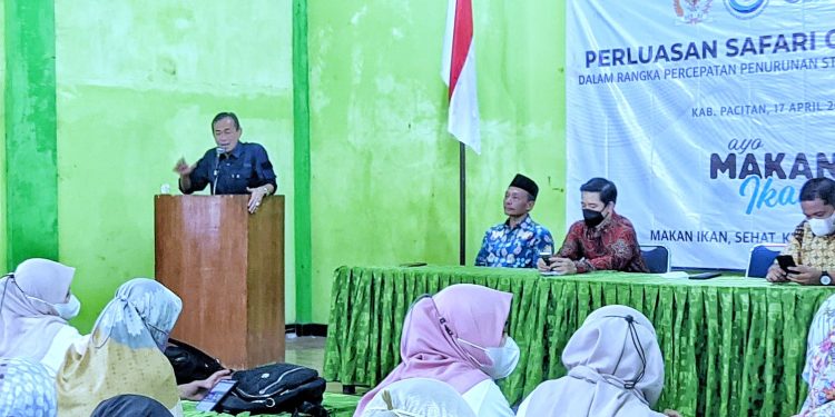 Cegah Stunting Anggota DPR RI Ibnu Multazam Dorong Warga Pacitan Gemar Makan Ikan