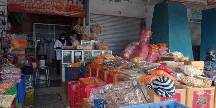 Jelang Lebaran, Pedagang Kue dan Parcel Mulai Digeruduk Pembeli