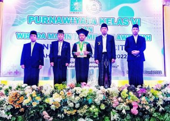 22 Siswa Kelas 6 SD Nuris Pacitan Resmi Diwisuda