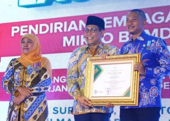 Mantab..!!, Bupati Pacitan Sabet 2 Penghargaan Dari Kemendes PDTT 