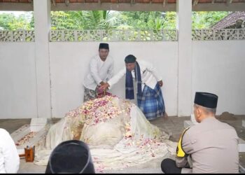 Hari Jadi Ke-278, Mas Aji dan Forkopimda Ziarah Ke Makam Tokoh Cikal Bakal Pacitan