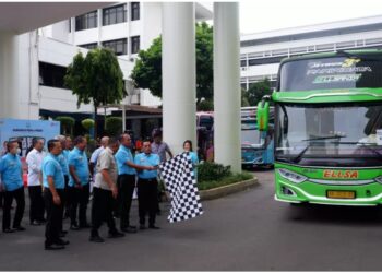Mudik Bareng Jaksa Agung, Sebanyak 14 Bus dan 726 Pemudik Dengan Tujuan Berbeda Telah Diberangkatkan   