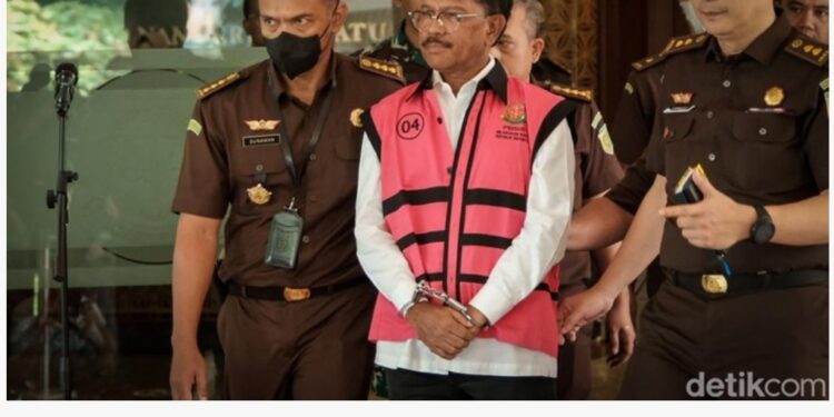 Menkominfo Terancam Hukuman Seumur Hidup