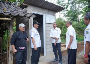 Ciptakan Keluarga Sehat Pemkab Pacitan Bagun 1.083 Unit Jamban   