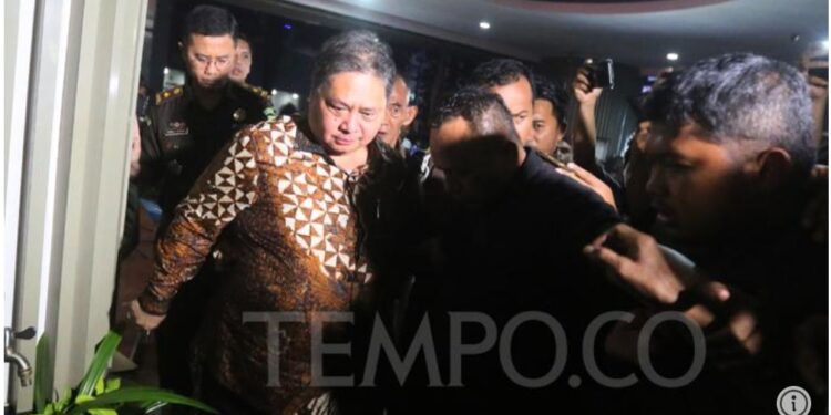 Kejagung Tegaskan Pemeriksaan Airlangga Hartarto dan Muhammad Lutfi Bukan Pesanan