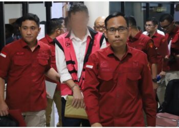 Penyidik Jampidsus Kejagung Tetapkan dan Tahan 3 Tersangka Korupsi Tol Japek 2   