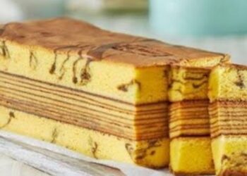 Cicipi Roti Lapis Surabaya di Pacitan, Inovasi Rasa yang Menggugah Selera