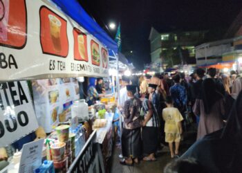 Wisuda Pondok Tremas Bawa Berkah, Pedagang UMKM Kehujanan Cuan