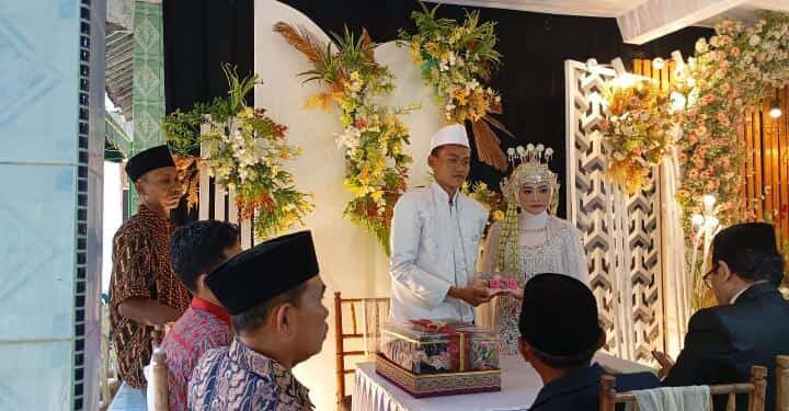 Bulan April Pacitan Ramai Pengantin Baru