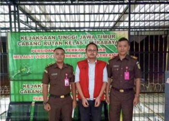 Kejati Jatim Tahan Tersangka Dugaan Korupsi Proyek Solar Photovoltoic Power Plant