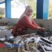 Pedagang Ikan di Kios Tamperan Pacitan, Sabtu, 11 Januari 2025. (Foto: Diki Kurnia/Beritapacitan)