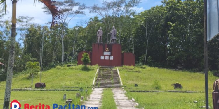 Monumen Palagan Tumpak Rinjing Pacitan Kini Rusak Tak Terawat