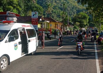 Belok Mendadak, Pelajar di Pacitan Bikin Celaka