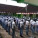 Siswa-siswi SMK Nurudh Dholam Kebonagung mengikuti upacara bendera di halaman sekolah. Mereka tampak mengikuti dengan penuh kedisiplinan dan semangat nasionalisme. Sebagai sekolah gratis berbasis pesantren, Nurudh Dholam tak hanya menanamkan ilmu pengetahuan, tapi juga karakter dan nilai-nilai kebangsaan sejak dini.(Foto: SMK for Beritapacitan)