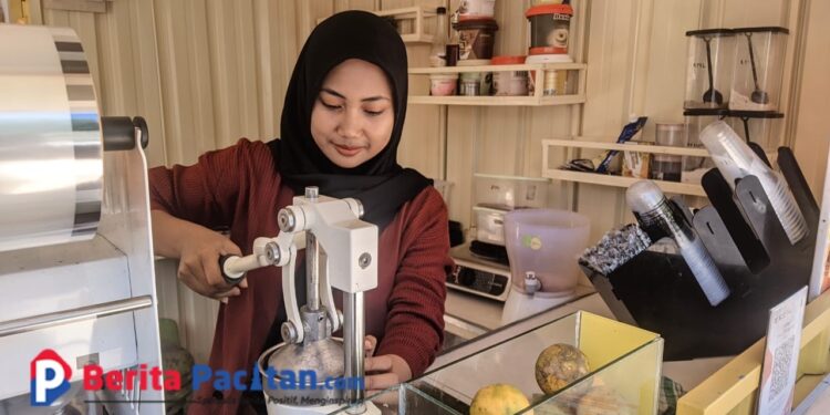 Mahasiswi Pacitan yang Mengais Mimpi dari Balik Booth Yummybellz