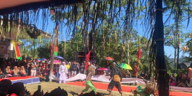 Baritan, Tradisi Tolak Bala dan Syukur Leluhur Digelar di Dusun Wati Pacitan