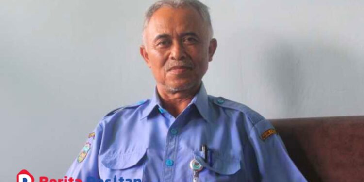 Direktur Perumdam Pacitan, Agus Suseno, menekankan pentingnya strategi efisiensi meski terbentur kendala geografis dan tingginya beban listrik 15 September 2025. (Foto: Sunardi Berita Pacitan).