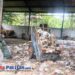 Bangunan TPS 3R Kebonagung tampak kosong tanpa aktivitas pengolahan. Mesin, ruang kerja, dan fasilitas yang dibangun dengan anggaran ratusan juta rupiah tidak difungsikan, menegaskan lemahnya perencanaan dan keberlanjutan program TPS 3R. (Foto : Sunardi/Berita Pacitan).