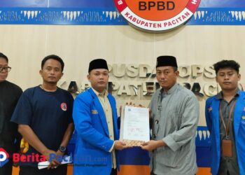 Audiensi dan penyerahan petisi mitigasi megathrust kepada BPBD Kabupaten Pacitan. (Foto : Dok. PMII Pacitan)