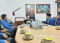 Pengurus Pergerakan Mahasiswa Islam Indonesia (PMII) Kabupaten Pacitan melakukan audiensi dan silaturahim dengan Ketua DPRD Pacitan, Arif Setia Budi, di ruang kerja DPRD Pacitan, Jumat (6/3/2026). (Foto : Dok. PMII Pacitan)