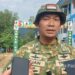 Komandan Yonif TP 934 Satria Buana Yudha (SBY), Mayor Inf Dr. Dian Nurhuda, memberikan keterangan kepada awak media terkait kegiatan Jumat Bersih bersama Forkopimda di Pacitan, Jumat (27/3/2026). (Foto: Sunardi / Beritapacitan.com)