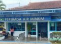 Perumda Air Minum Pacitan memastikan pasokan air masih aman, sembari menyiapkan strategi distribusi jika kemarau panjang terjadi. (Foto: Sunardi/BeritaPacitan.com)