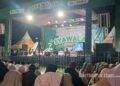 Suasana khidmat pengajian Syawalan Fest 2026 di Pacitan, saat mubaligh Achmad Syaifudin Zuhri, Sabtu malam (18/4/2026). (Foto: Sunardi / Beritapacitan.com).