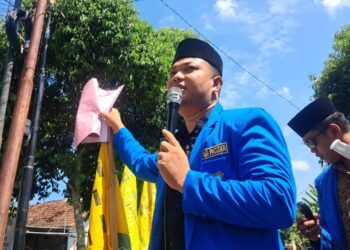 Ketua PC PMII Pacitan, Sunardi, menilai penguatan nilai-nilai Pancasila harus dimulai dari keteladanan para pejabat dan pemimpin sebagai contoh bagi generasi muda.