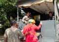Petugas Satpol PP Kabupaten Pacitan saat melakukan patroli penertiban gelandangan dan pengemis di kawasan lampu merah di Pacitan, Rabu, 20 Mei 2026. (Foto: Al Ahmadi/Berita Pacitan)